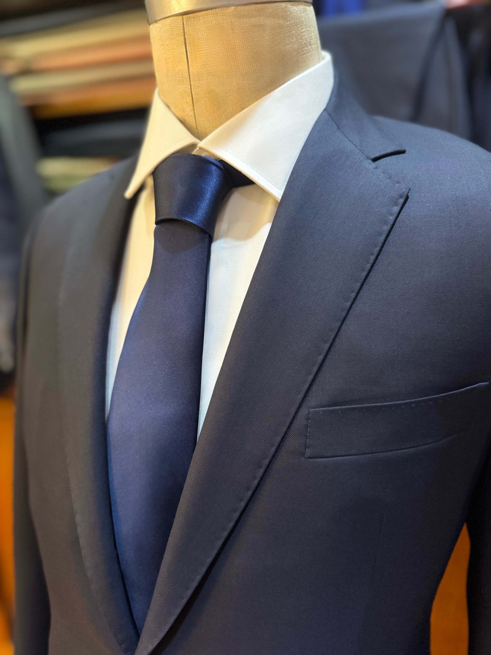 Crafting Your First Bespoke Suit:A Journey to Timeless Style